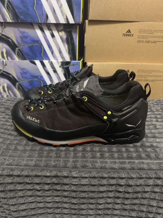 Чоловічі трекінгові кросівки salewa gore-tex 42,5(27,5см)