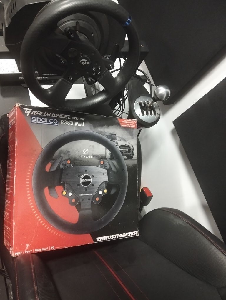 Playseat Thrustmaster T300 RS + Extras