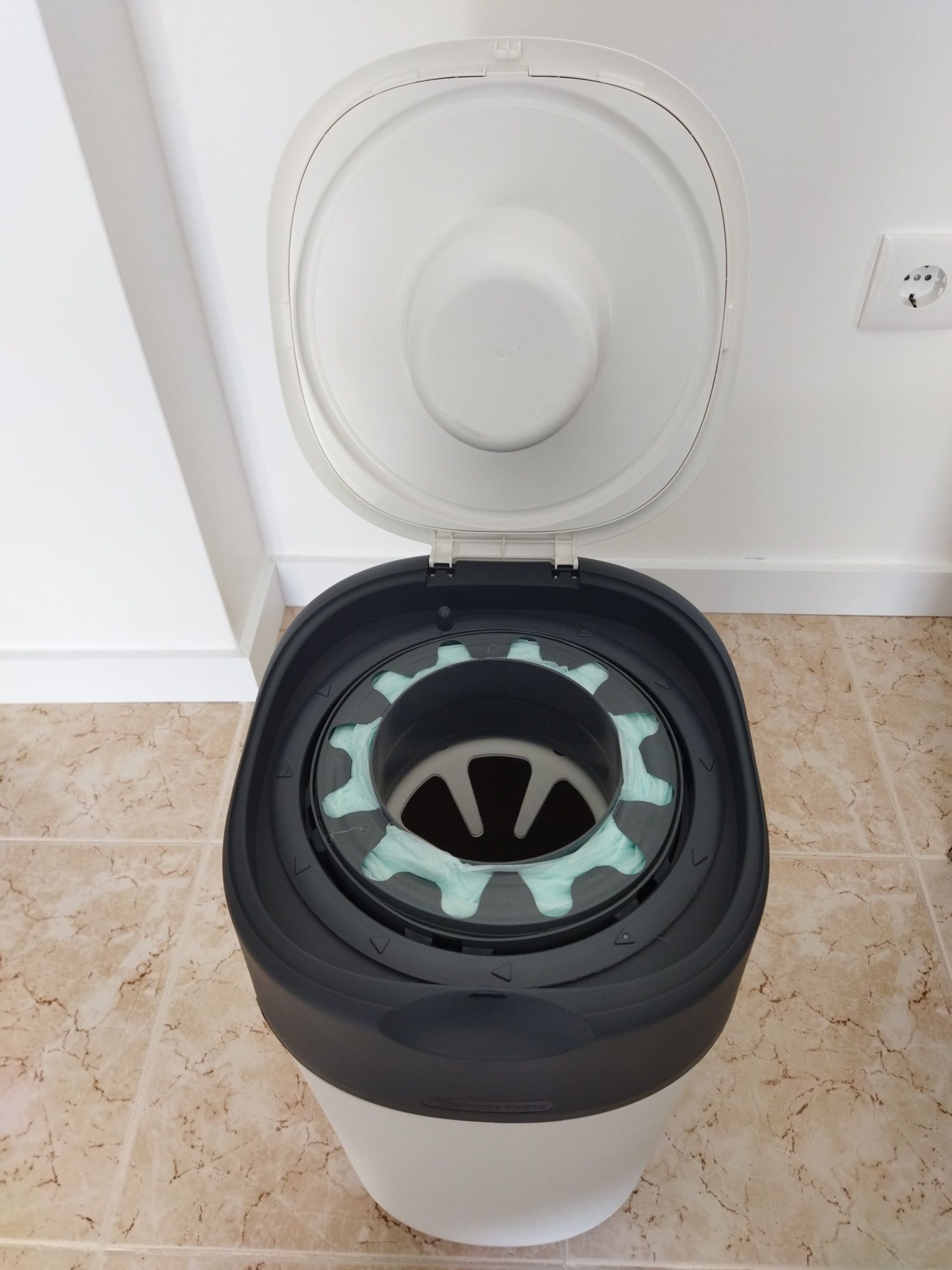 Contentor para Fraldas Tommee Tippee