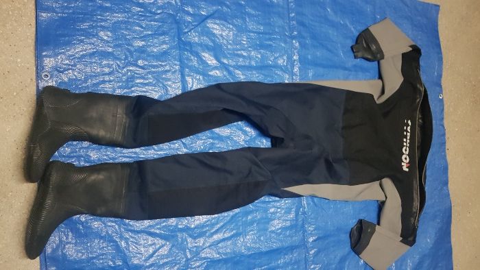 Fato Seco Typhon ProSprot