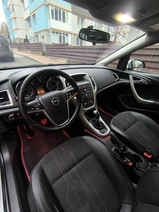 Оpel astra j sports tourer 1.7 cdti