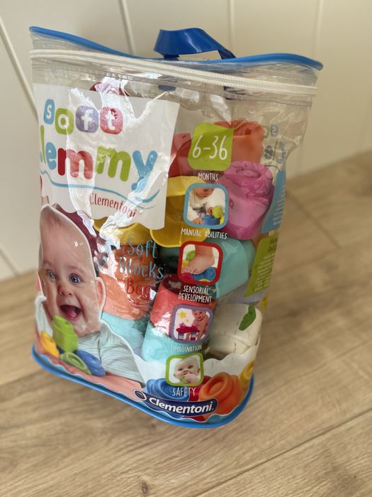 Soft Clemmy clementoni peças macias tipo lego para bebés