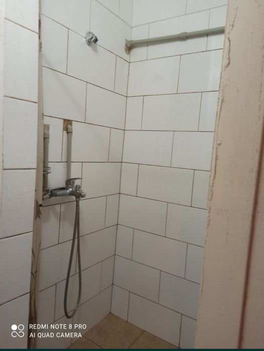 Здається кімната в гуртожитку в Тяжилові