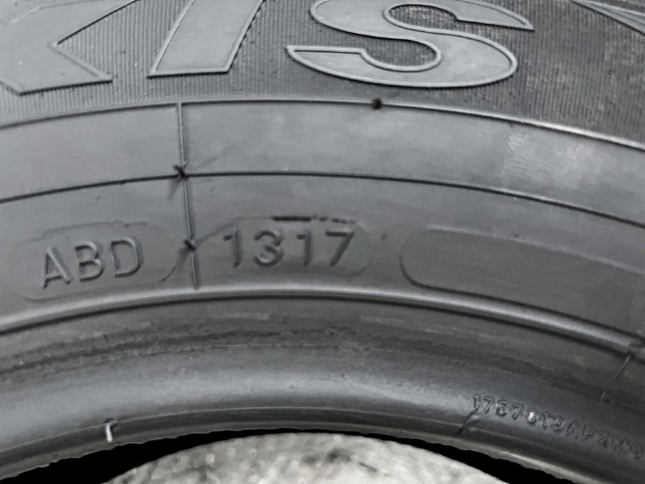 Шини Б/в 175.70.13  пара Maxxis