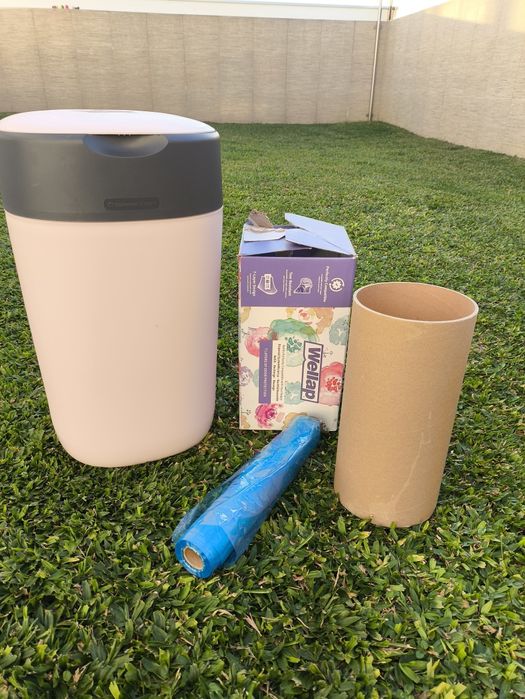 Banheira + Recipiente para fraldas Tommee Tippee