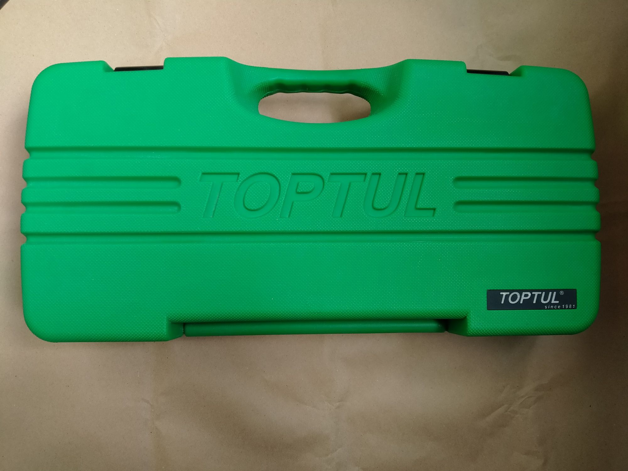Набір головок и ключів Toptul