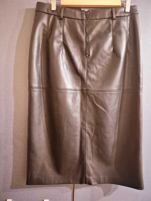 Жіноча шкіряна спідниця