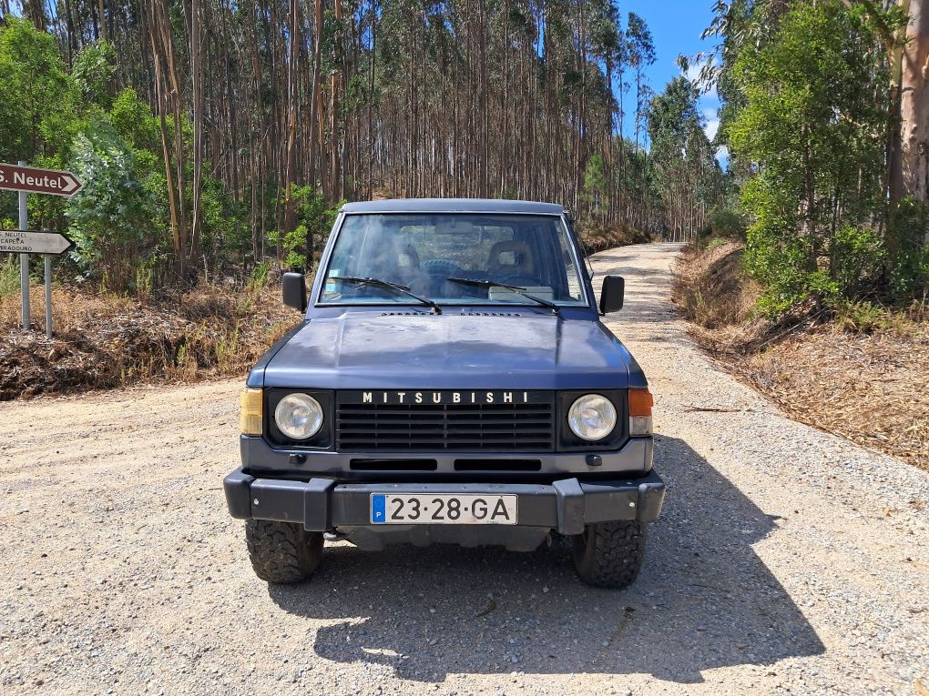 Mitsubishi pajero mk1
