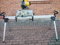 Pilarka ukosowa Dewalt DW 712 QS ze stolem kpl