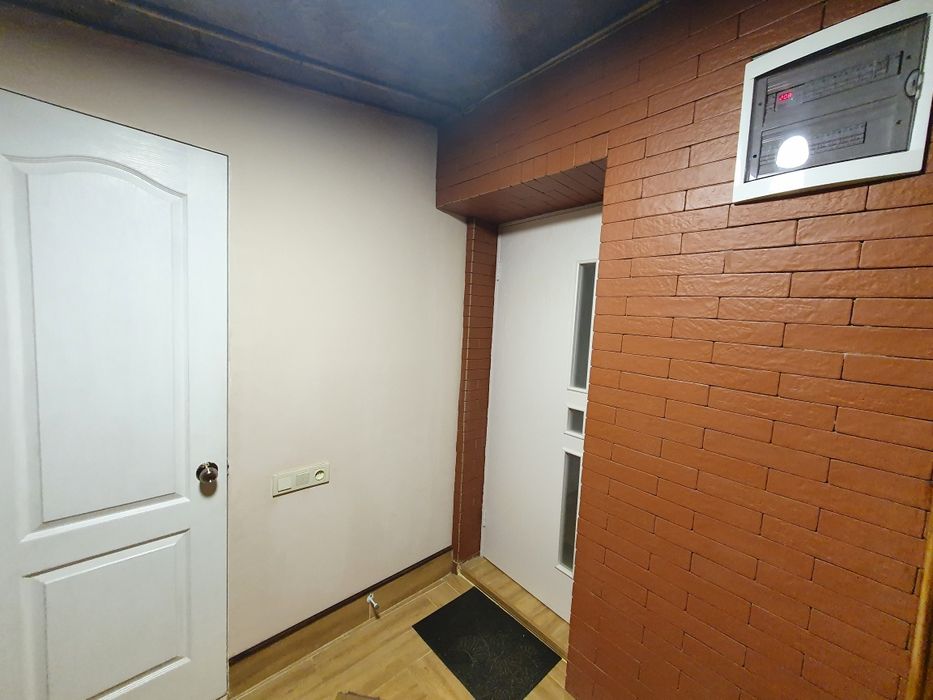 Продам 2к.  Центр, Воскресенская(Ленина)