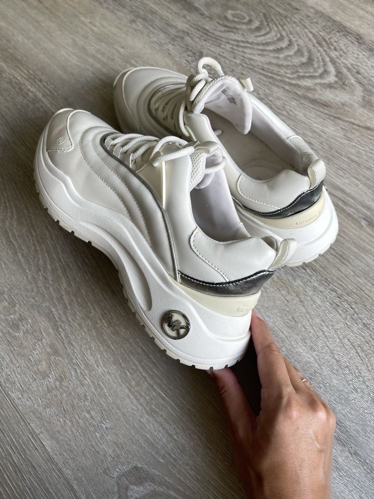 Кросівки снікерси michael kors dara trainer 39р