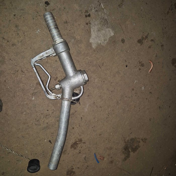 Pistolet do dystrybutora paliw