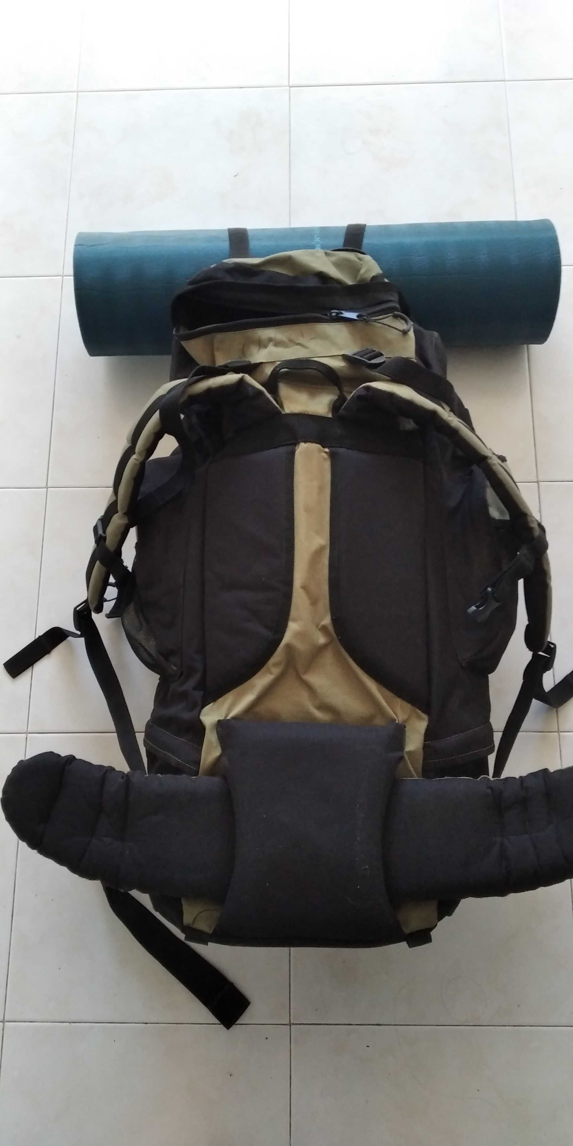Mochila Berg Adventure 65 Litros Nylon de alta qualidade e resistente