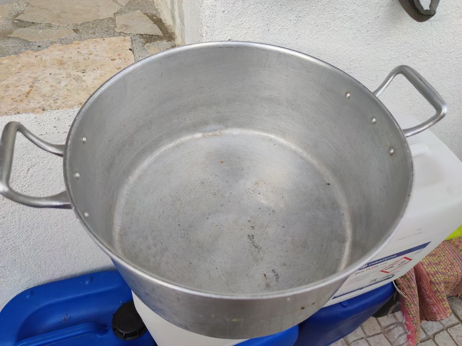 Duas panelas ,Aluminium