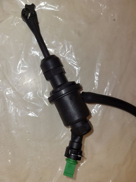 Головний циліндр зчеплення