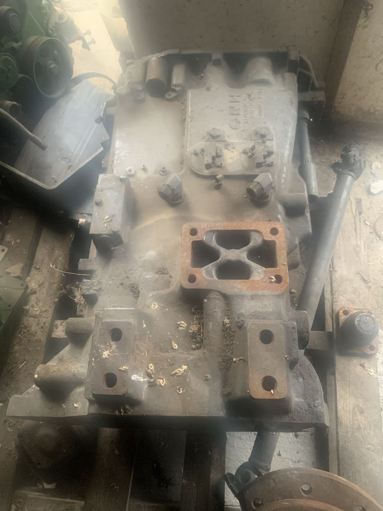 Skrzynia biegów case maxum 140 silnik