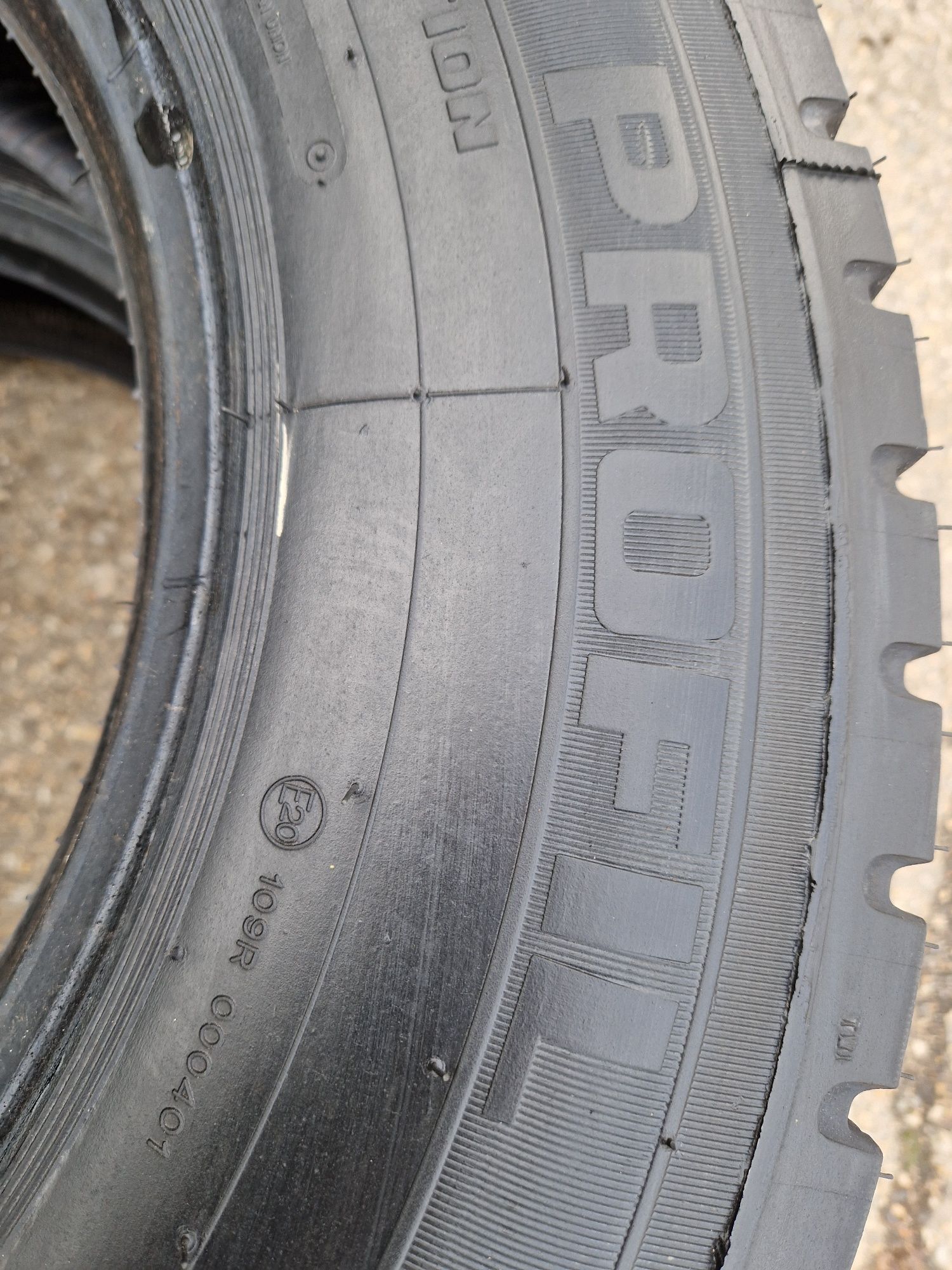 Opony ciężarowe PROFIL 225/75R17,5 Napędowa wysokiej jakości