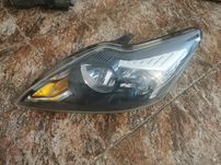 Lampa Lewa  Prawa Reflektor Ford Focus MK2  8M51.131 01DF