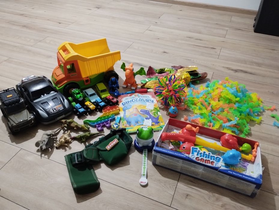 Mega zestaw zabawek dla chłopca mega paka prezent dinozaur auta