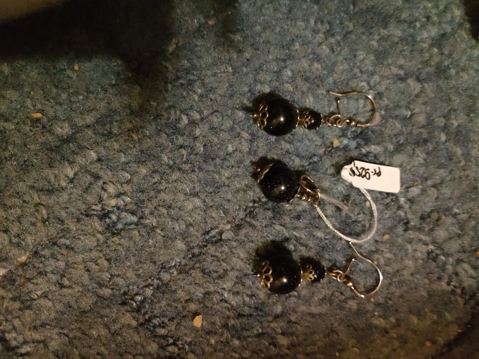 Biżuteria kolczyki i naszyjnik