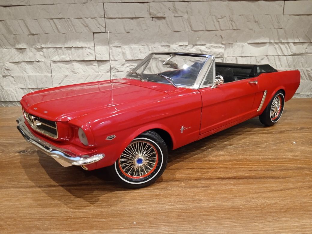 1:12 ERTL 1964 Ford Mustang 1/2 model 1:12 nie 1:18