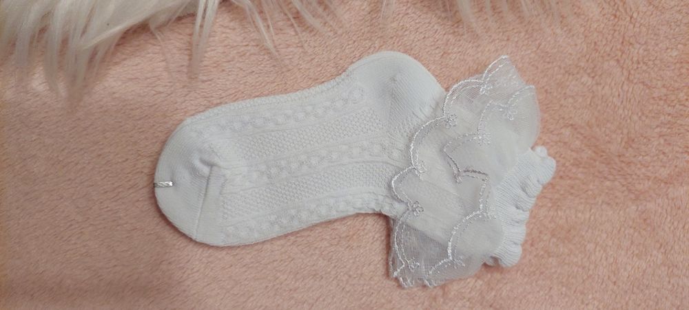 Skarpetki dziecięce dziewczęce falbanka koronka eleganckie