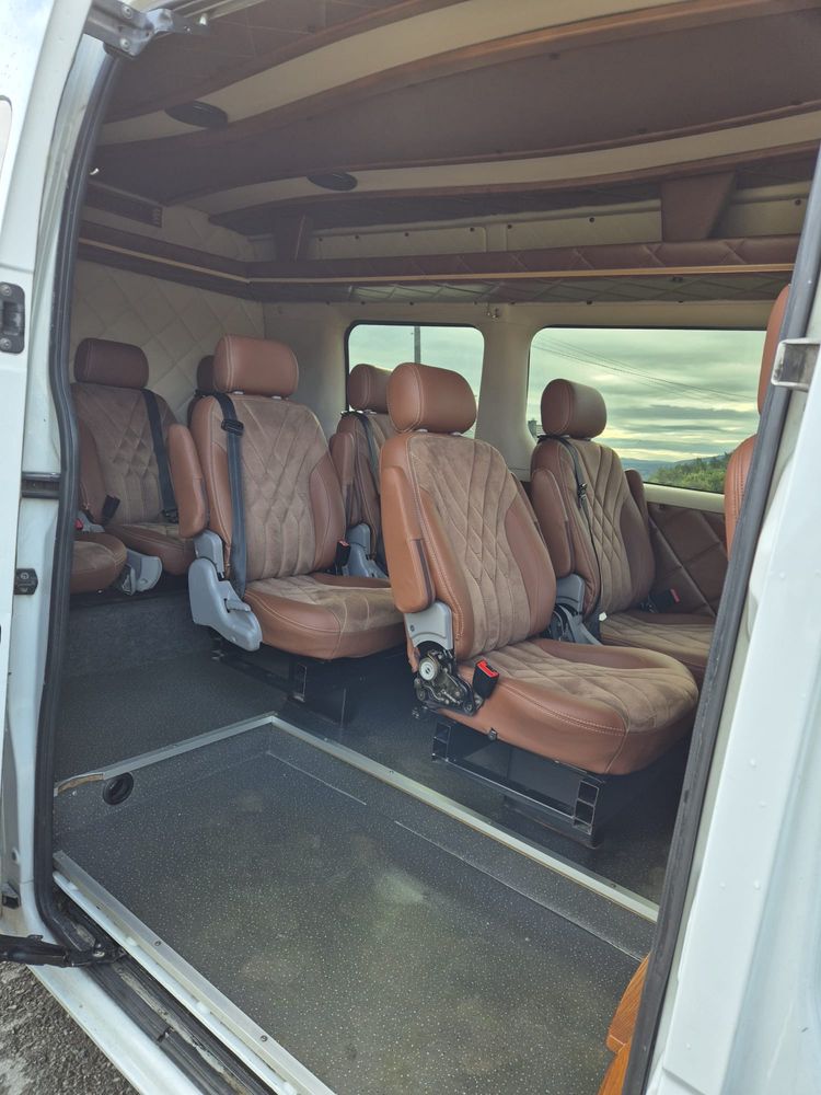 Renault Master 9 -osobowy brygadowka cena brutto faktura vat klima