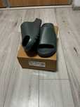 Adidas_YeezySlide_Czarny Moda_Klapki_obuwniczy Rozmiar. 44