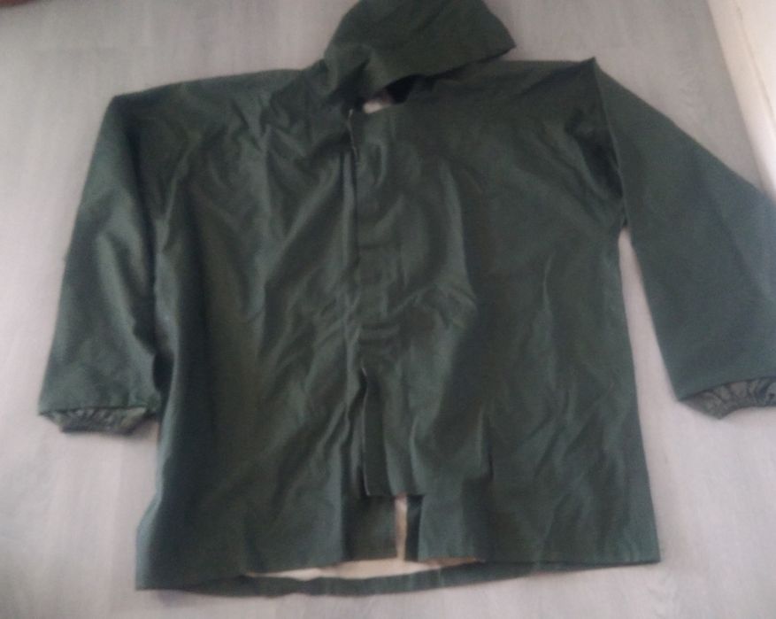 Casaco impermeável com capuz xxl
