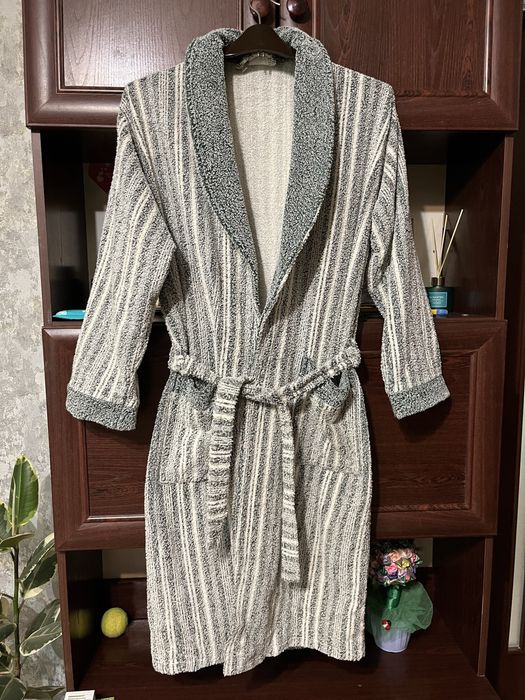 Халат.Можно как женский так и мужской