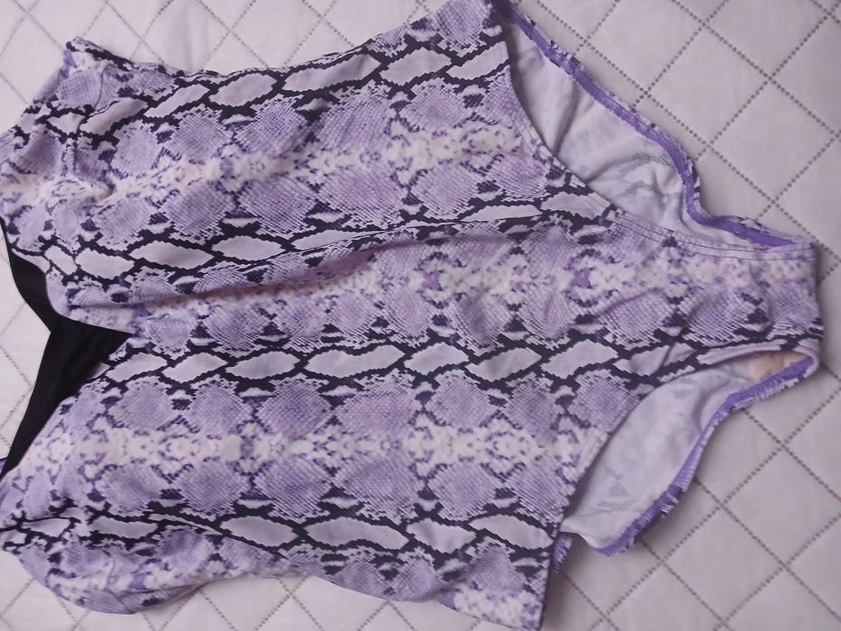 Strój Kąpielowy Motyw z węża skóry r.44-46