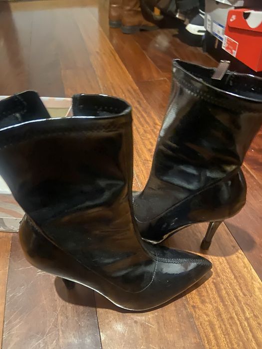 Botim verniz tamanho 40