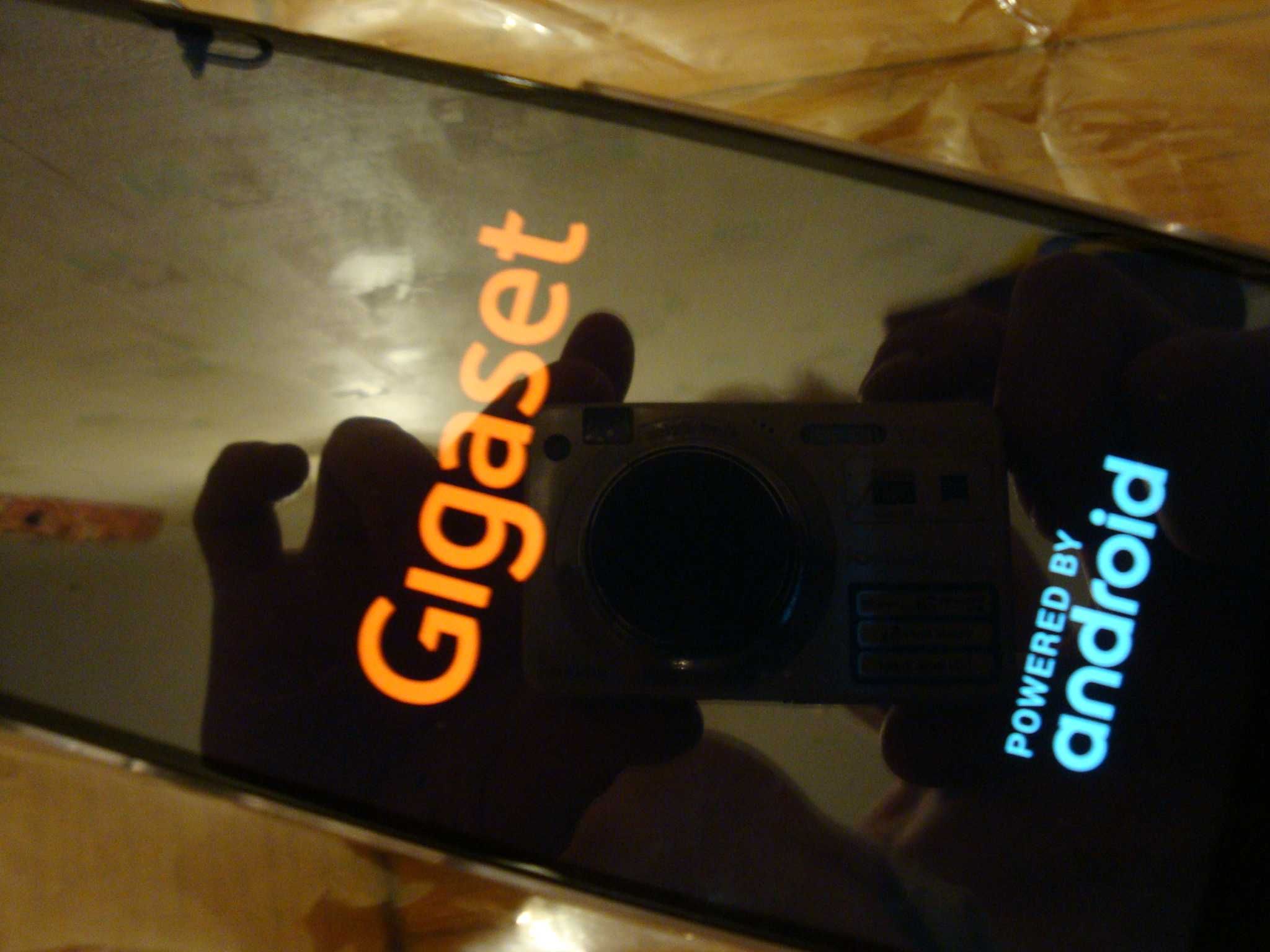Смартфон GIGASET GS 195 ( SIEMENS ) -две симки , Android 9,0 Pie