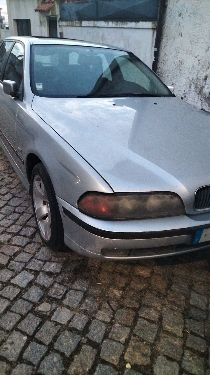 BMW e39 para peças.