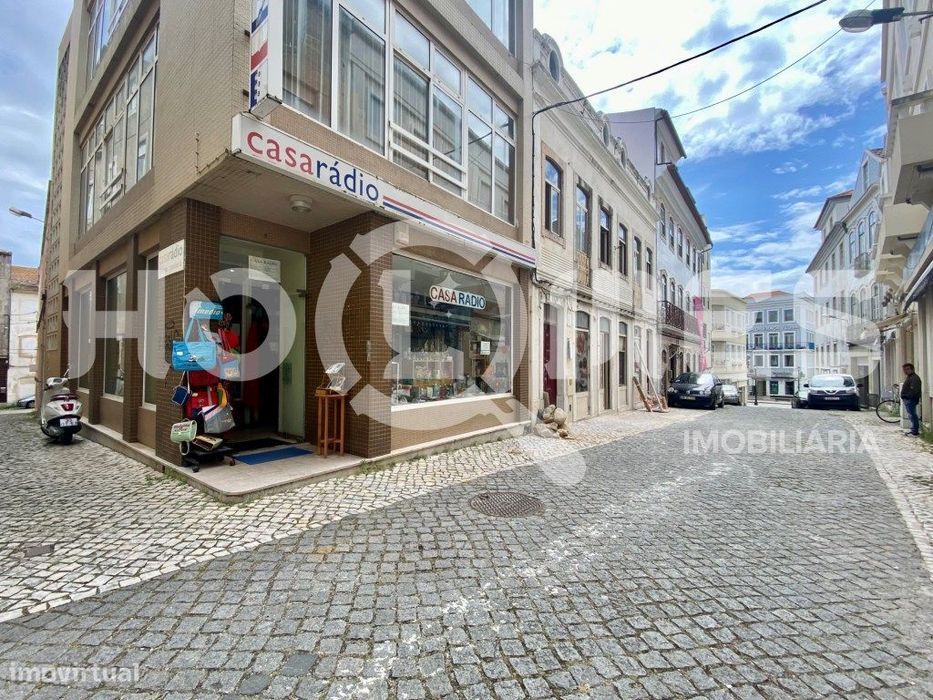 Edifício | Serviços | Centro Histórico | 4 pisos | Oportunidade