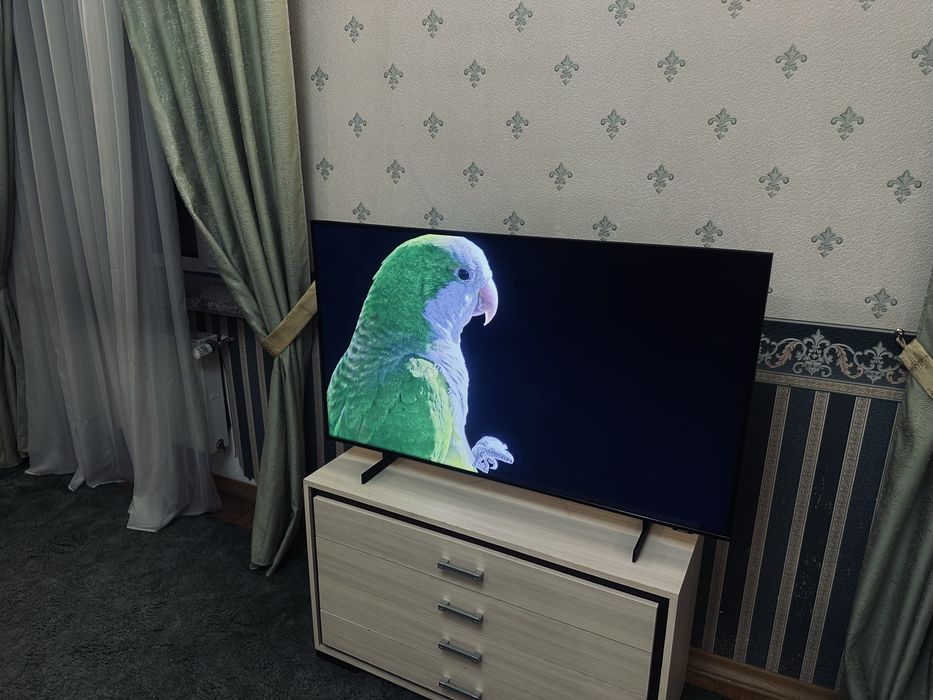 Samsung 4к смарт тв 50 дюймів 23 рік.
