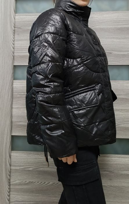 Жіноча куртка чорна