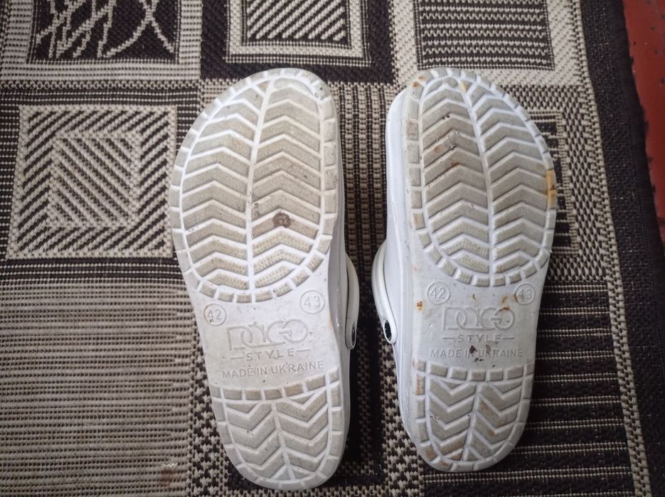 Аналог Crocs шльопанці