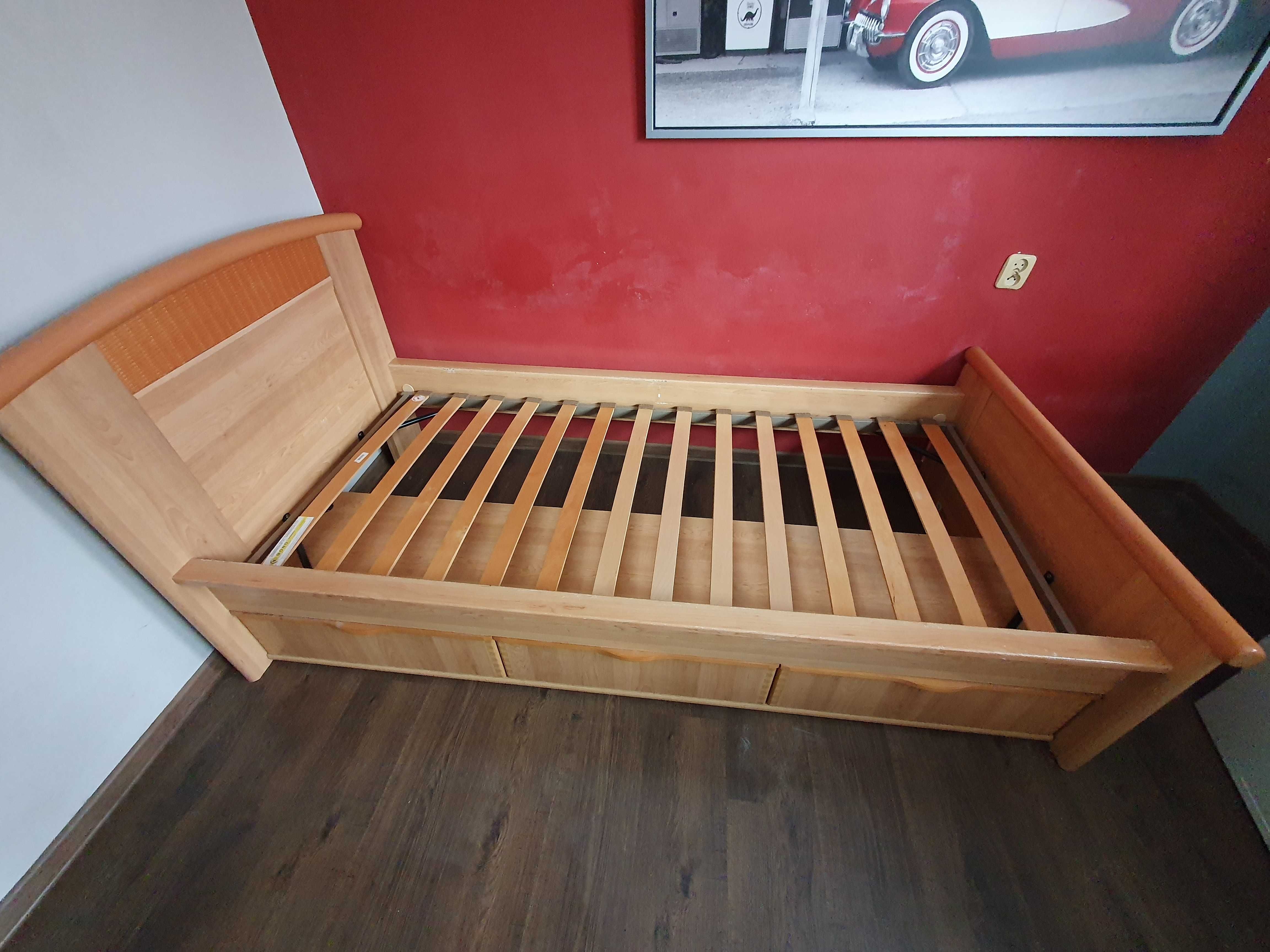 Używane łóżko jednoosobowe  90×200
