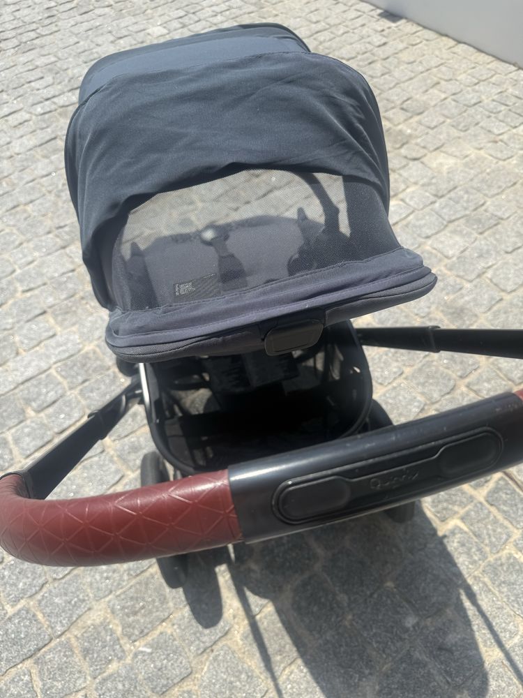 Carrinho de bebé Quinny - Fácil desmontagem