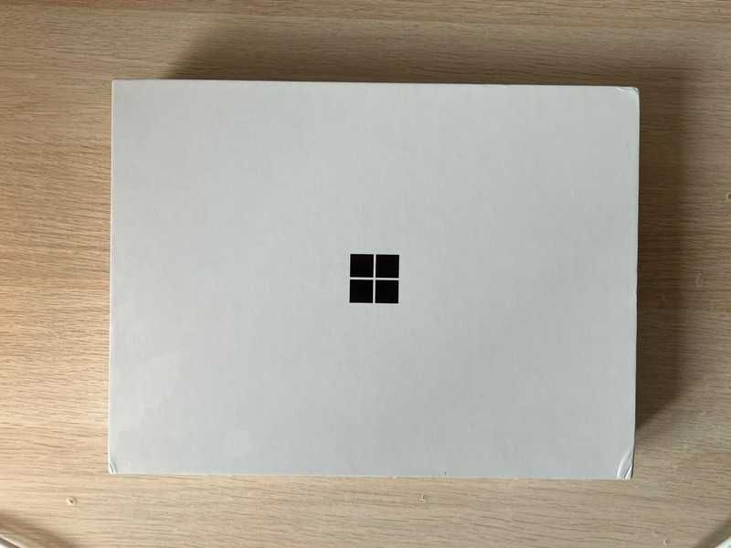 NOVO! Microsoft Surface Laptop 7th edition
