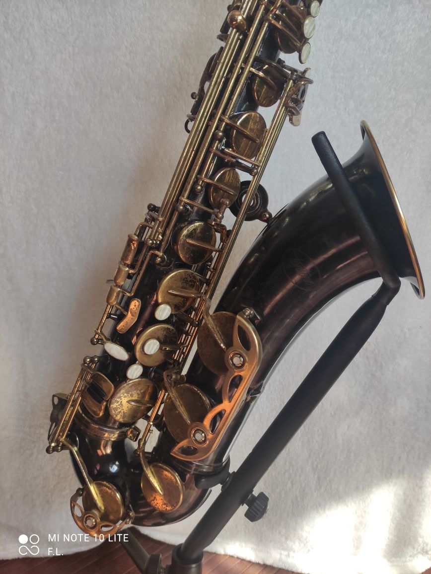 Saxofone tenor raro