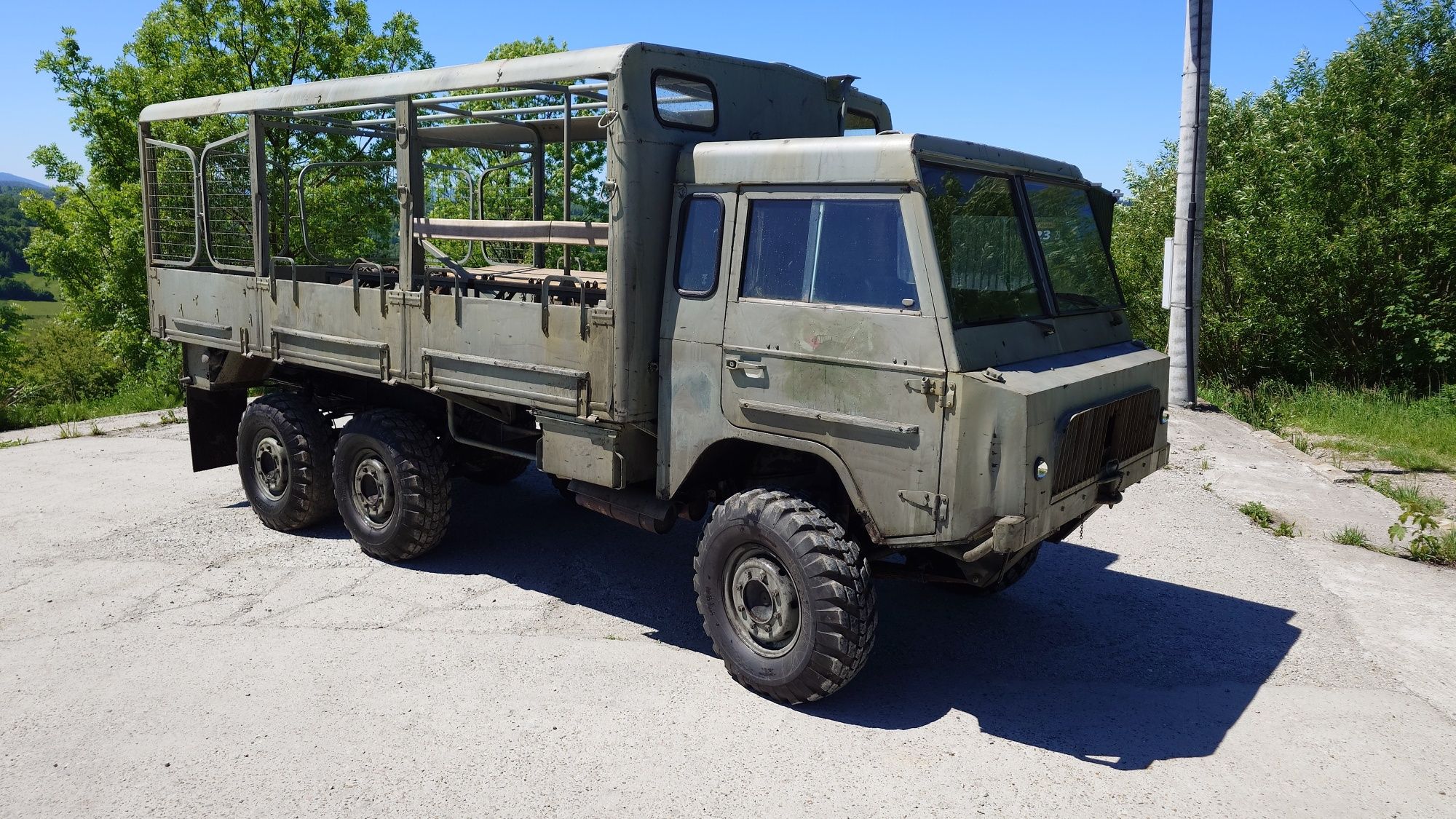 Volvo Laplander 6x6 unimog kolejka turystyczna off-road