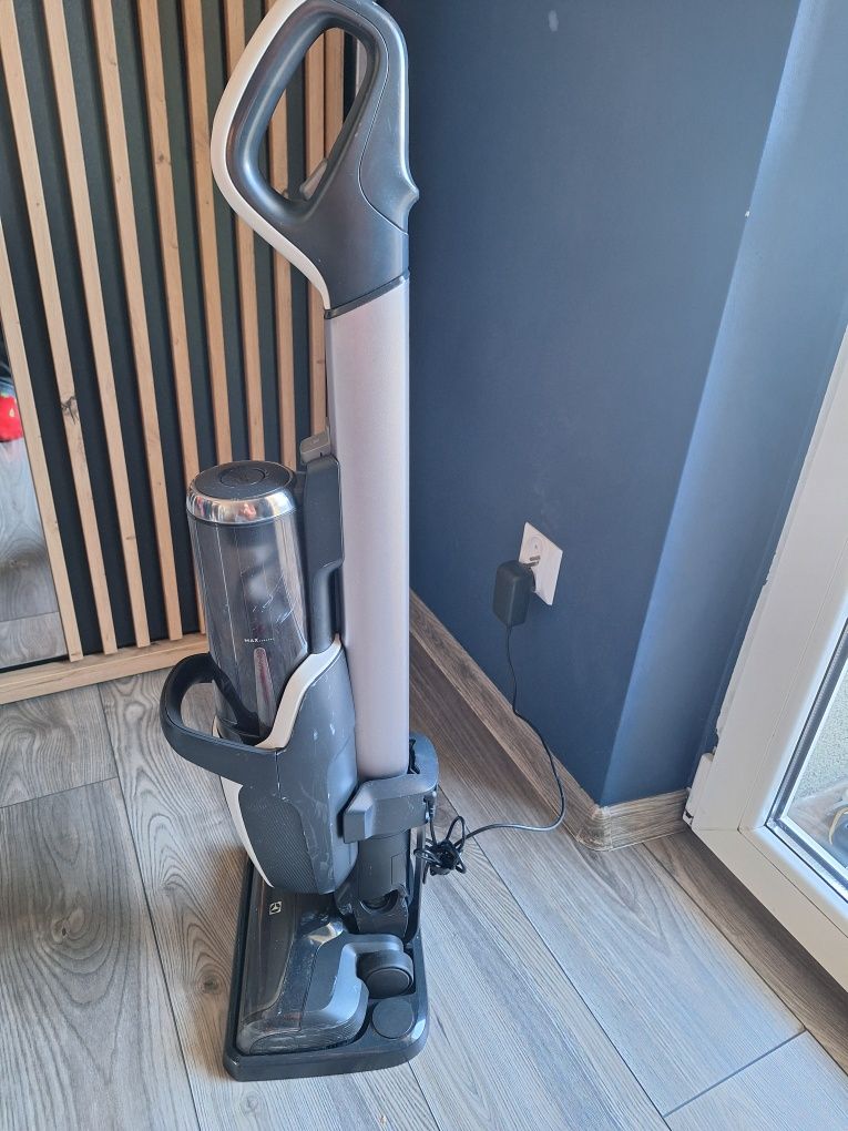 Odkurzacz pionowy Electrolux