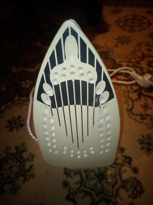 Sprzedam żelazko parowe sprawne