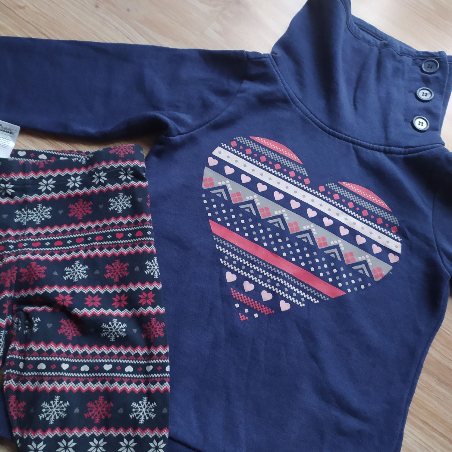 265->zestaw bluza z kominem i legginsy r.116/122 5-6Y świąteczny print