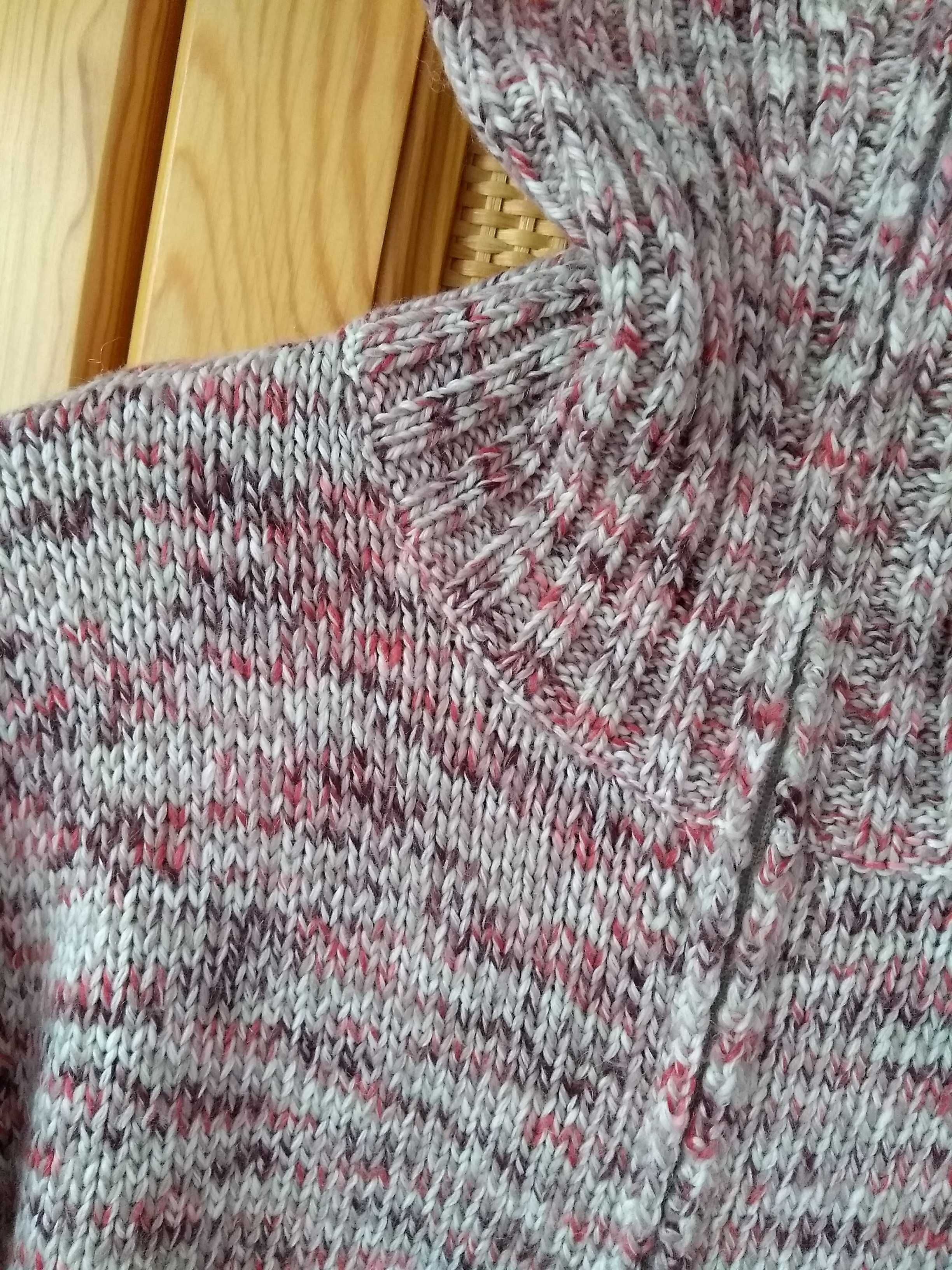 Sweter damski rozpinany.  Reserved - r. L  - 20% wełna.