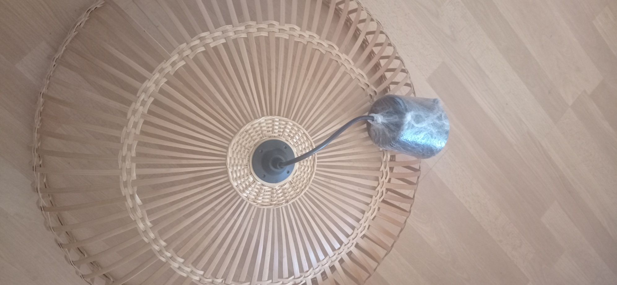 Candeeiro de tecto suspenso
