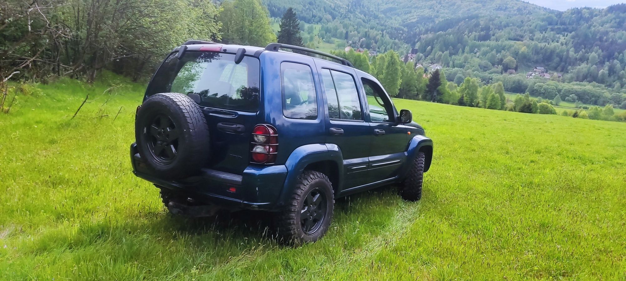 Jeep liberty 2,5 crd manual 4x4 możliwa zamiana na quada