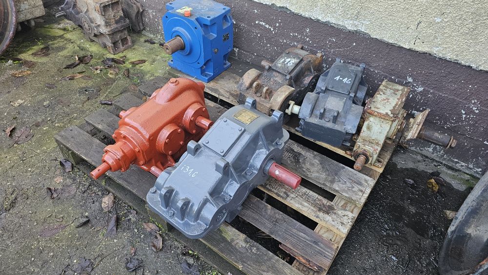 Przekladnia reduktor obrotów wd 250 i48.5 wyciągu obornika łuparka